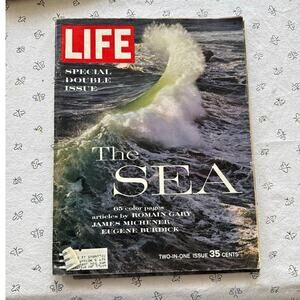 vintage December 21, 1962, LIFE magazine special double issue titled "The SEA"